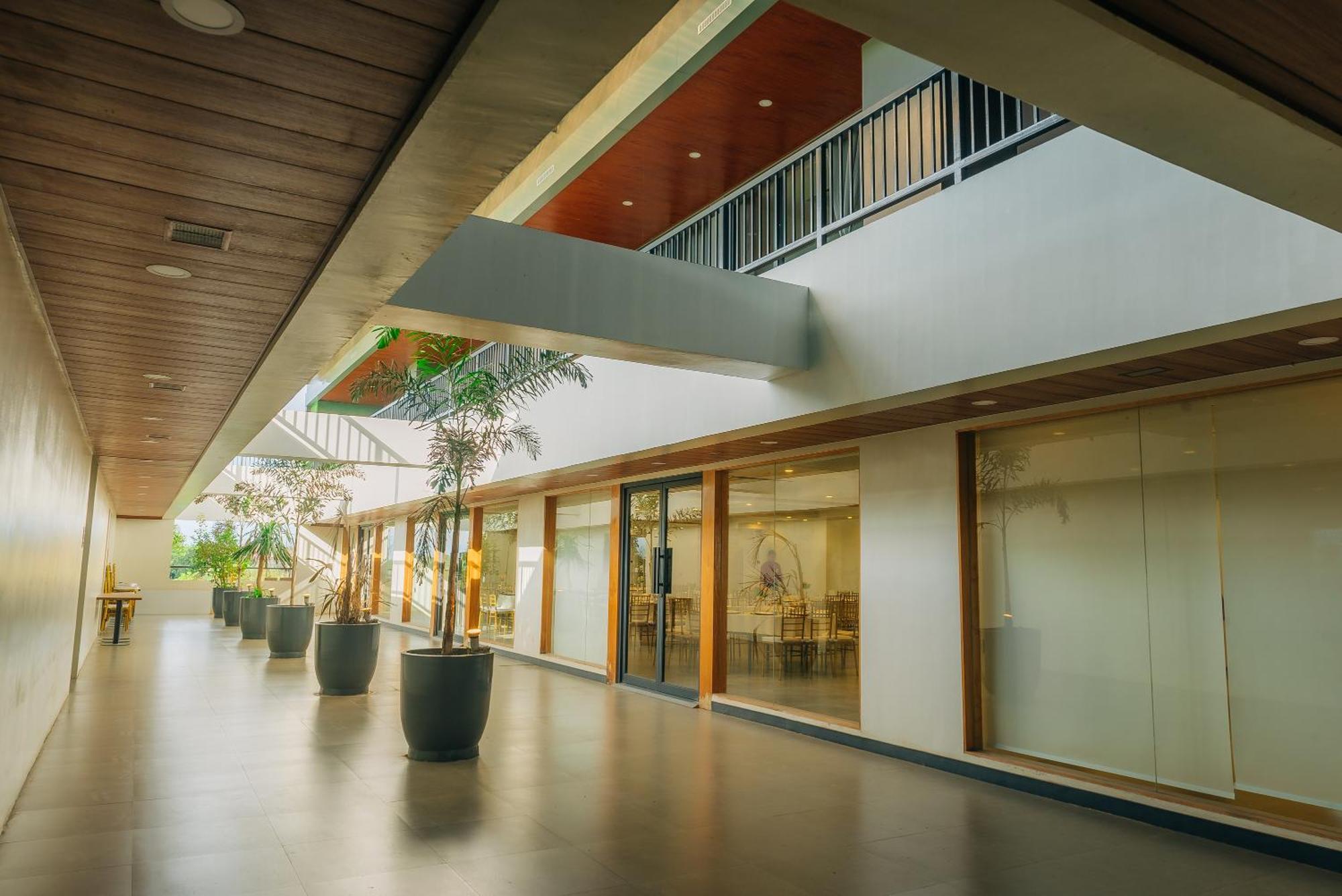 Levo Hotel Urdaneta المظهر الخارجي الصورة